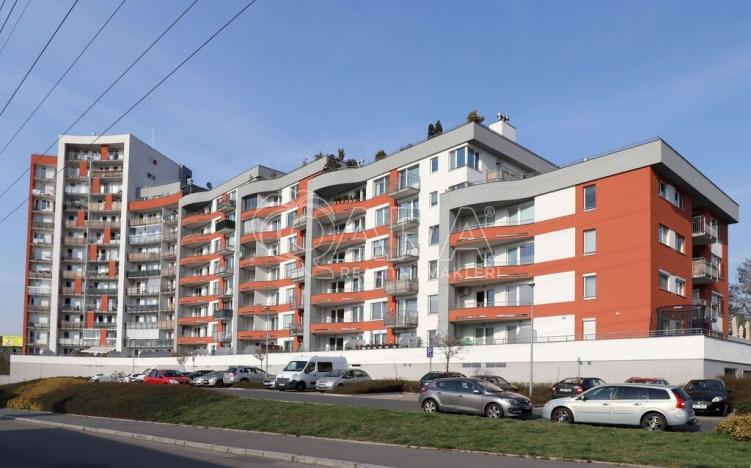 Prodej bytu 1+kk, Praha - Hloubětín, Nademlejnská, 26 m2