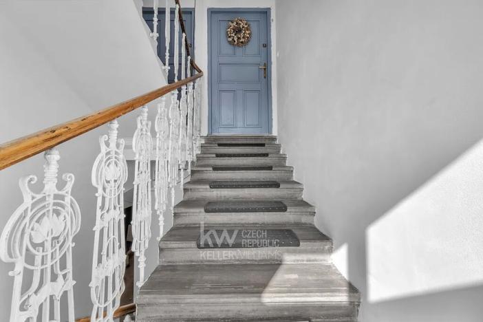 Prodej rodinného domu, Velim, Palackého, 270 m2