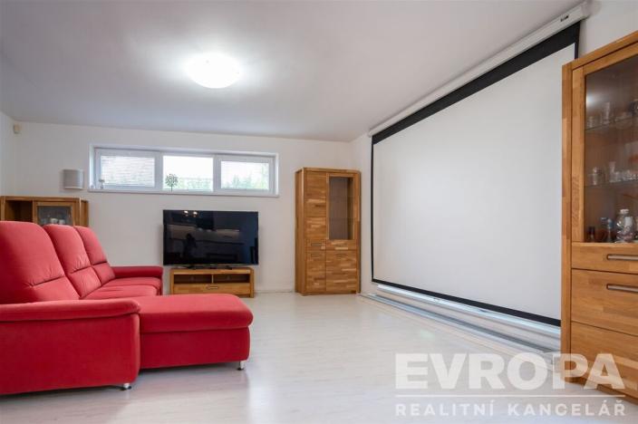 Prodej rodinného domu, Praha - Řeporyje, Dělená, 155 m2