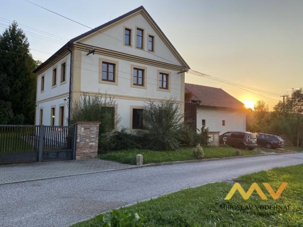 Pronájem bytu 2+kk, Býšť - Hoděšovice, 52 m2