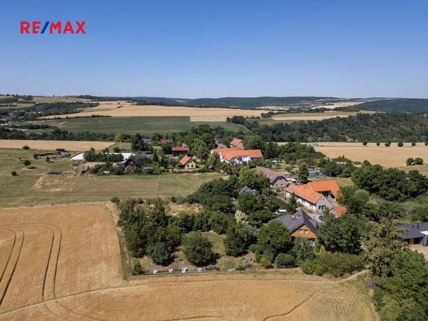Prodej pozemku pro bydlení, Svinaře, Lipová, 7542 m2