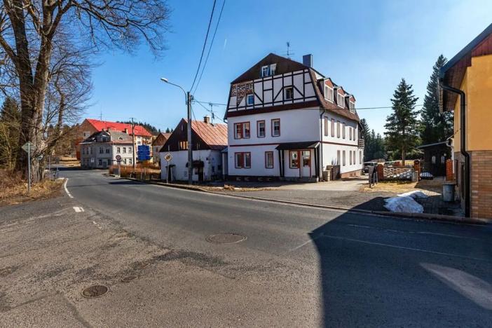 Prodej rodinného domu, Pernink, Nejdecká, 409 m2