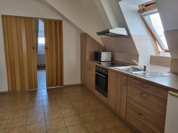 Pronájem bytu 1+1, Hradec Králové, Velké náměstí, 42 m2