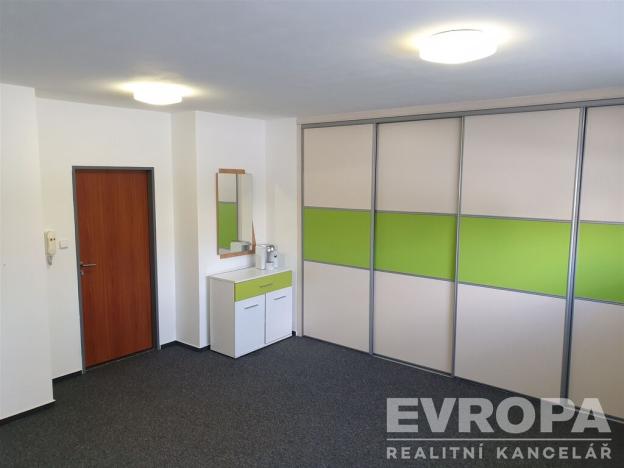 Pronájem kanceláře, Liberec - Liberec III-Jeřáb, Na Rybníčku, 28 m2