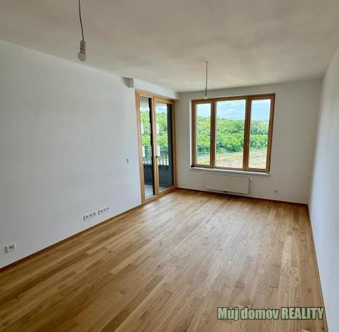 Pronájem bytu 2+kk, Praha - Radlice, U Komína, 54 m2