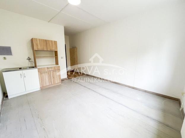 Prodej bytu 1+kk, Rokycany - Střed, Josefa Knihy, 21 m2