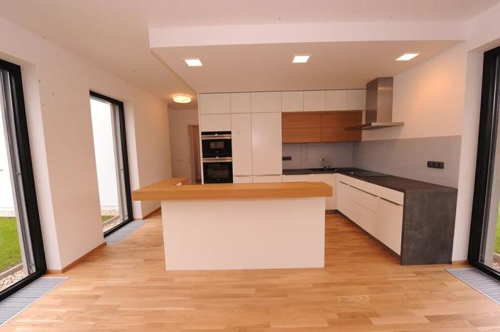 Pronájem rodinného domu, Praha - Horní Měcholupy, U Golfu, 169 m2