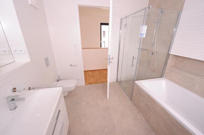 Pronájem rodinného domu, Praha - Horní Měcholupy, U Golfu, 169 m2