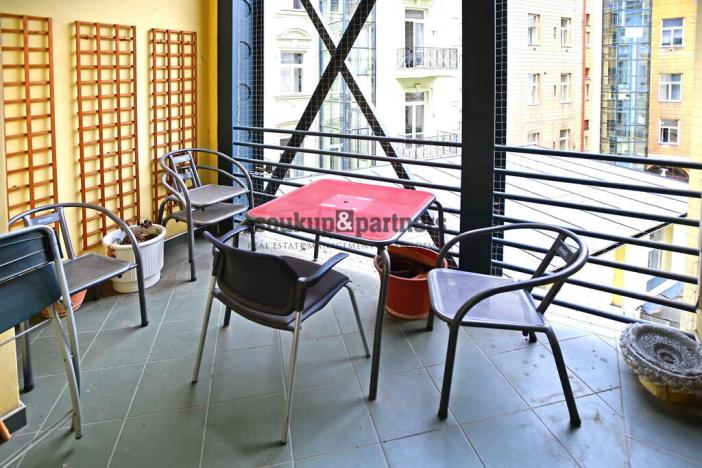 Pronájem kanceláře, Praha - Karlín, Pobřežní, 125 m2