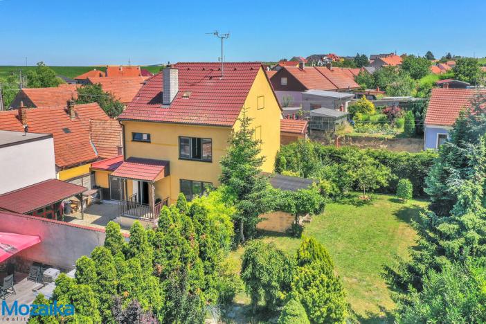 Prodej rodinného domu, Křepice, 244 m2