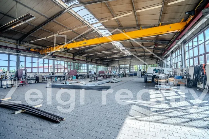 Pronájem skladu, Valtice, Zámek, 1192 m2