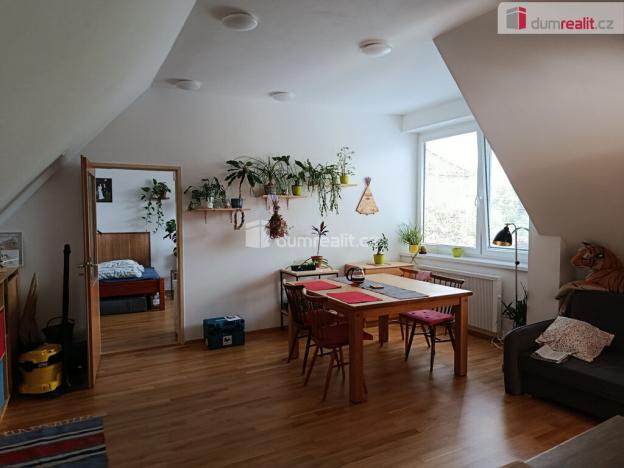 Pronájem bytu 2+kk, Praha - Smíchov, Pod hájem, 50 m2