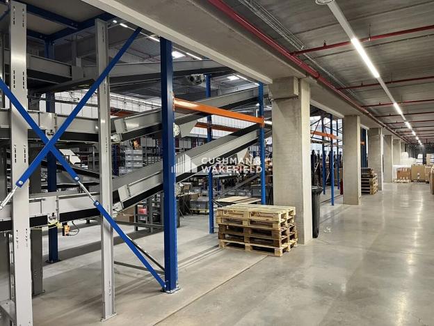 Prodej skladu, Nová Paka, 9000 m2