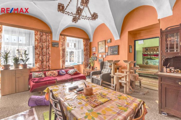 Prodej činžovního domu, Hostinné, Náměstí, 420 m2