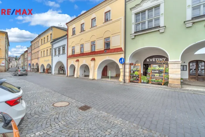 Prodej vícegeneračního domu, Hostinné, Náměstí, 420 m2