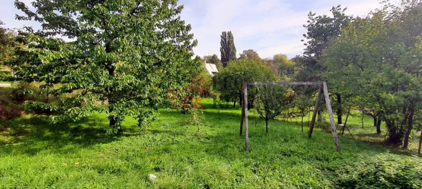 Prodej zahrady, Újezdec, 104 m2