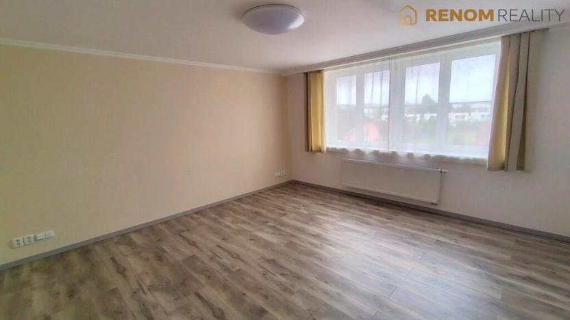 Pronájem bytu 1+1, Olomouc, Na zákopě, 50 m2