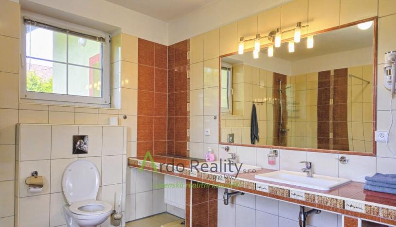 Prodej rodinného domu, Frymburk, 255 m2