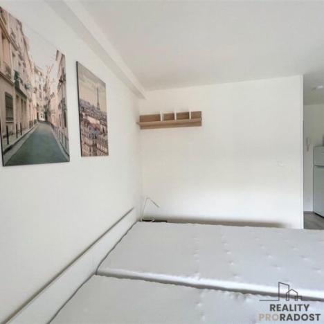 Pronájem bytu 2+1, Brno, Václavská, 33 m2