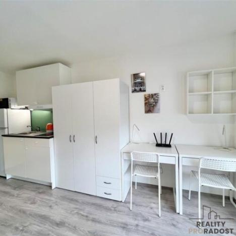 Pronájem bytu 2+1, Brno, Václavská, 33 m2