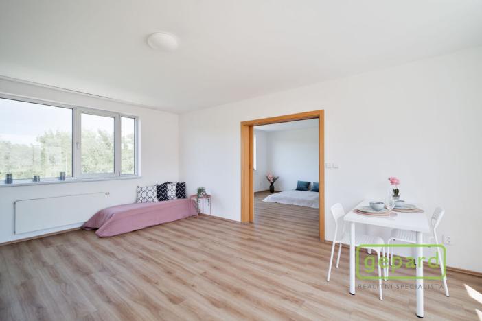 Pronájem bytu 2+kk, Praha, Hartigova, 60 m2