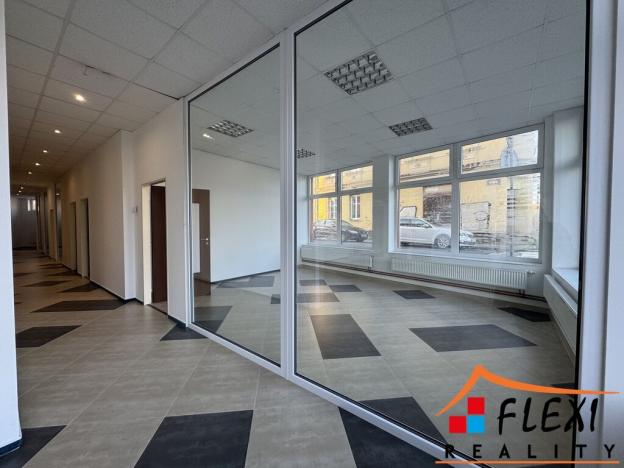 Pronájem kanceláře, Ostrava, 28. října, 390 m2