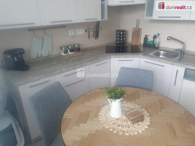 Prodej bytu 2+1, Děčín - Děčín III-Staré Město, Žerotínova, 61 m2