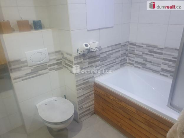 Prodej bytu 2+1, Děčín - Děčín III-Staré Město, Žerotínova, 61 m2