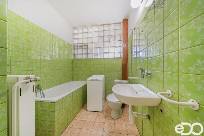 Prodej bytu 2+1, Skřivany, Nádražní, 60 m2