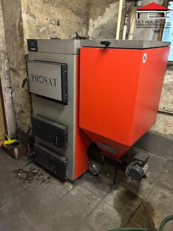 Prodej rodinného domu, Javorník - Horní Hoštice, 673 m2