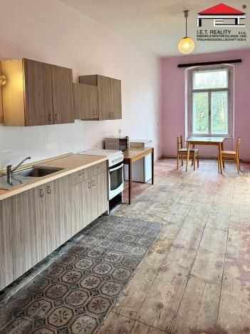 Prodej rodinného domu, Javorník - Horní Hoštice, 673 m2