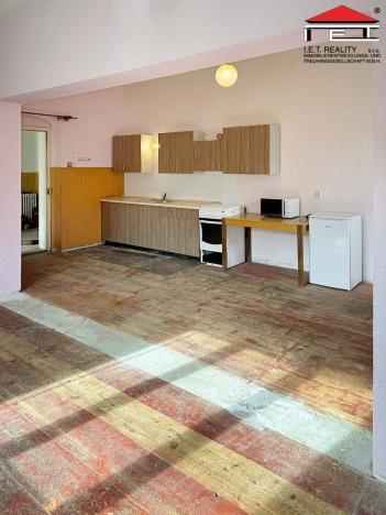 Prodej rodinného domu, Javorník - Horní Hoštice, 673 m2