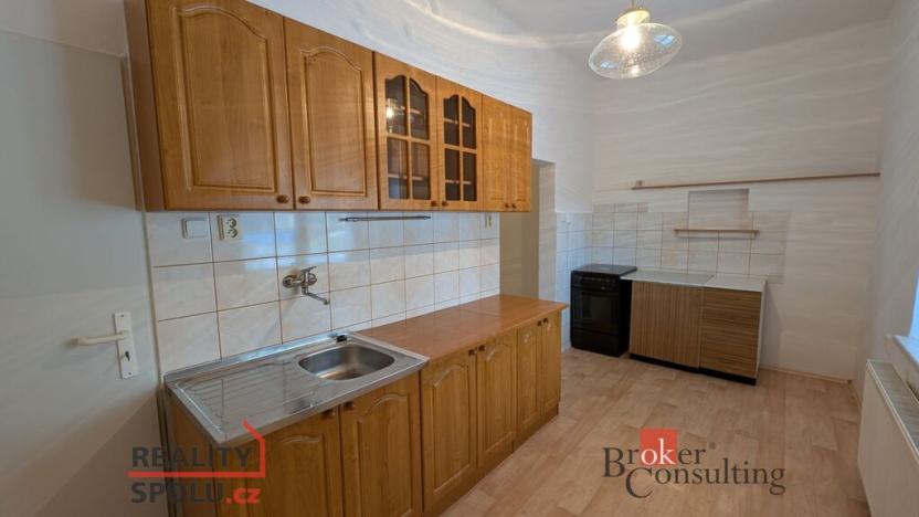 Pronájem bytu 2+1, Opava - Předměstí, Kylešovská, 69 m2