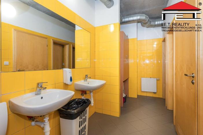 Prodej komerční nemovitosti, Brno, Kšírova, 2481 m2