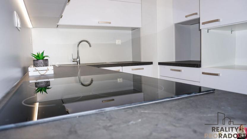 Pronájem bytu 2+kk, Olomouc, Eduarda Hamburgera, 59 m2