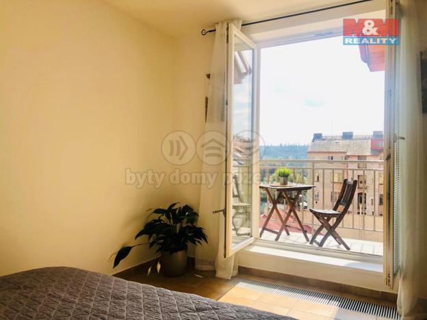 Pronájem bytu 1+kk, Praha - Smíchov, Kotevní, 40 m2