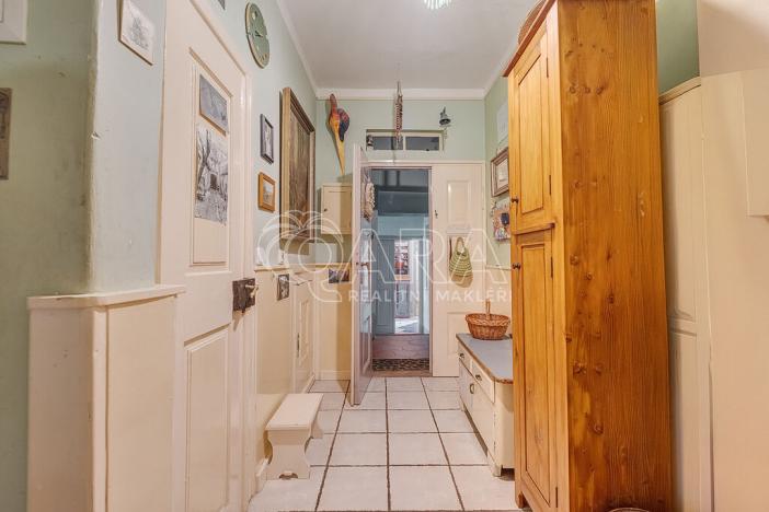 Prodej rodinného domu, Dobříš, Mírové náměstí, 450 m2