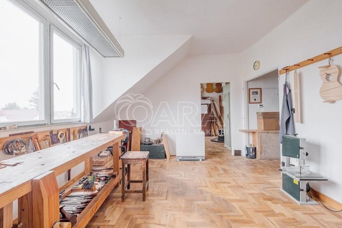 Prodej rodinného domu, Dobříš, Mírové náměstí, 450 m2