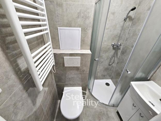 Pronájem bytu 1+kk, Bruntál, Švermova, 21 m2