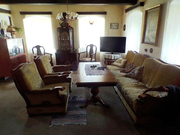 Prodej rodinného domu, Okrouhlá, 315 m2