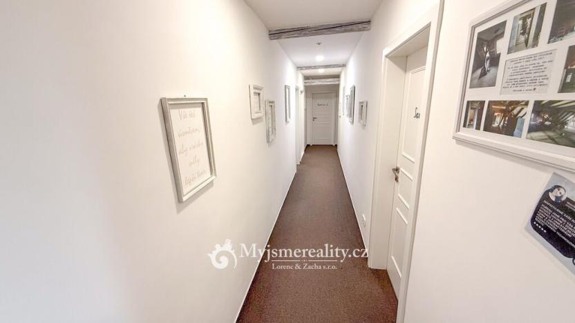 Prodej ubytování, Suchohrdly, Znojemská, 450 m2