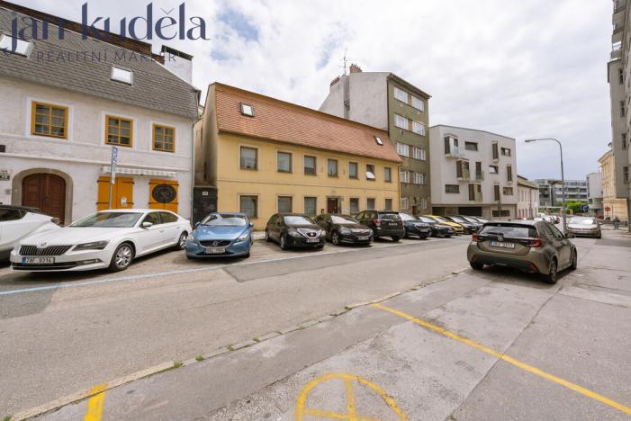 Pronájem kanceláře, Brno, Kopečná, 390 m2