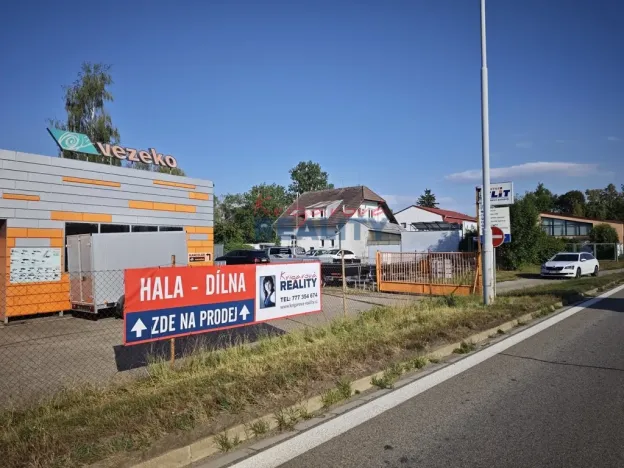 Prodej výrobních prostor, České Budějovice, Vltavské nábř., 380 m2
