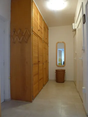 Pronájem bytu 1+1, Praha - Záběhlice, Jasmínová, 36 m2