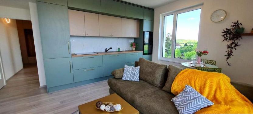 Pronájem bytu 2+kk, Praha - Ďáblice, 52 m2