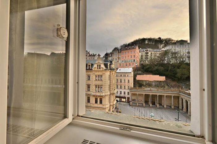 Prodej bytu 2+kk, Karlovy Vary, Vřídelní, 55 m2