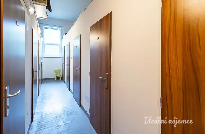 Pronájem bytu 1+kk, Praha - Letňany, Chlebovická, 33 m2