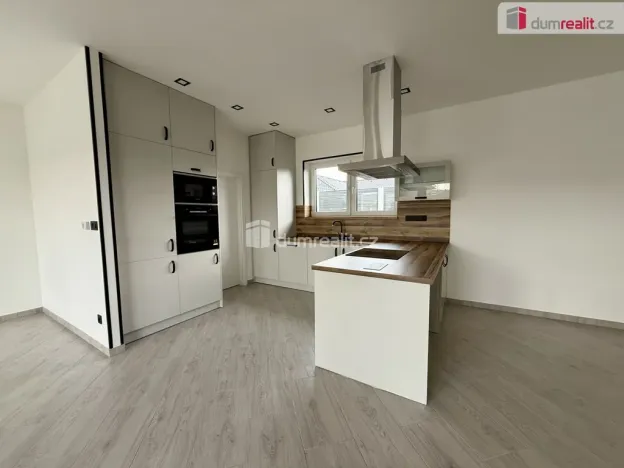 Prodej rodinného domu, Velká Hleďsebe, K Malé Hleďsebi, 177 m2