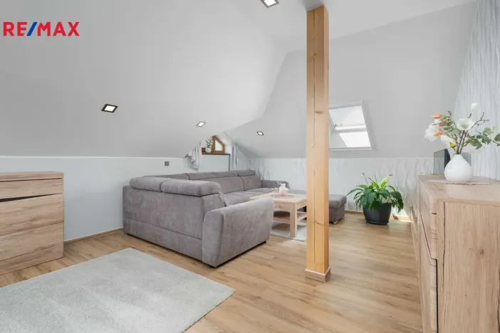 Prodej rodinného domu, Držkov, 232 m2