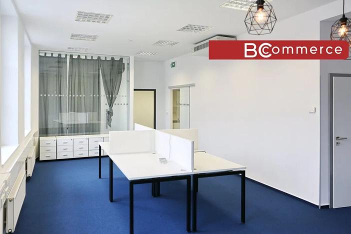 Pronájem kanceláře, Brno, Starobrněnská, 149 m2